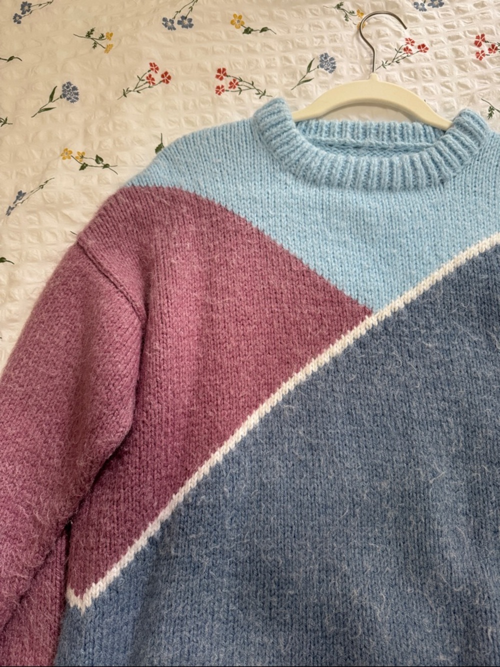 Colorblock Oversized Sweater - Picture 2 of 3
